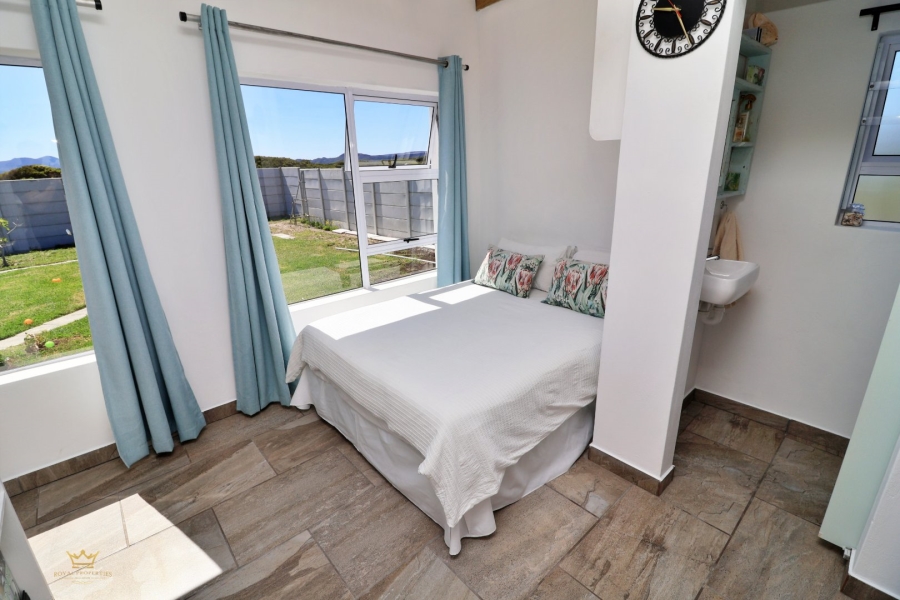 2 Bedroom Property for Sale in Pearly Beach Western Cape